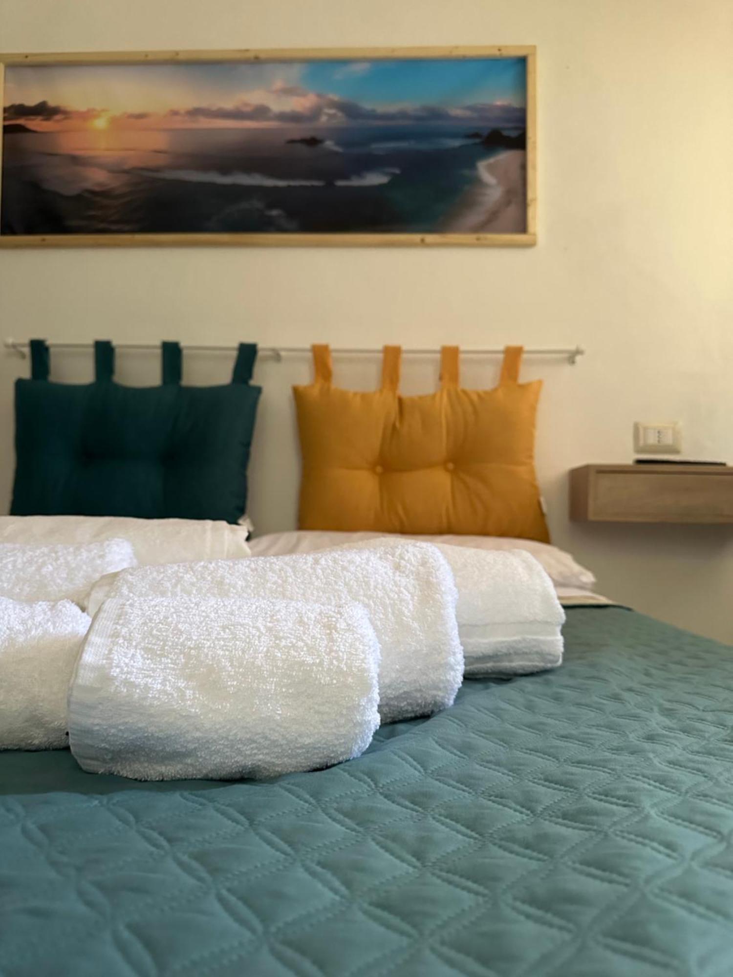 Moncici House Hotel Porto Torres Kültér fotó