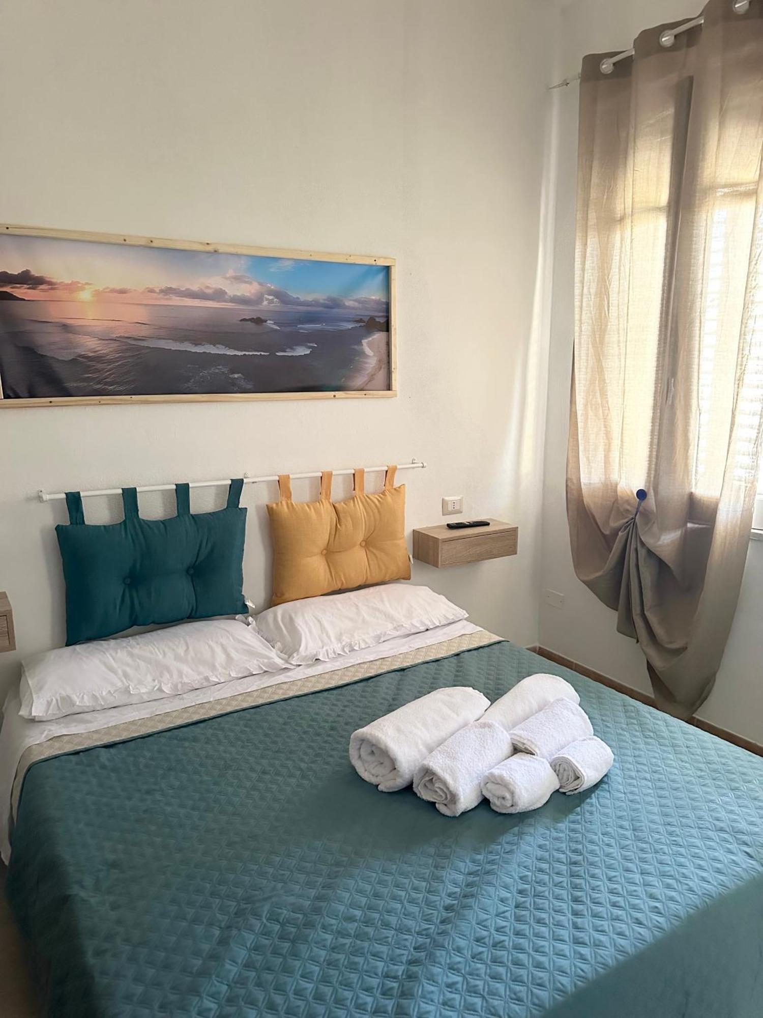 Moncici House Hotel Porto Torres Kültér fotó