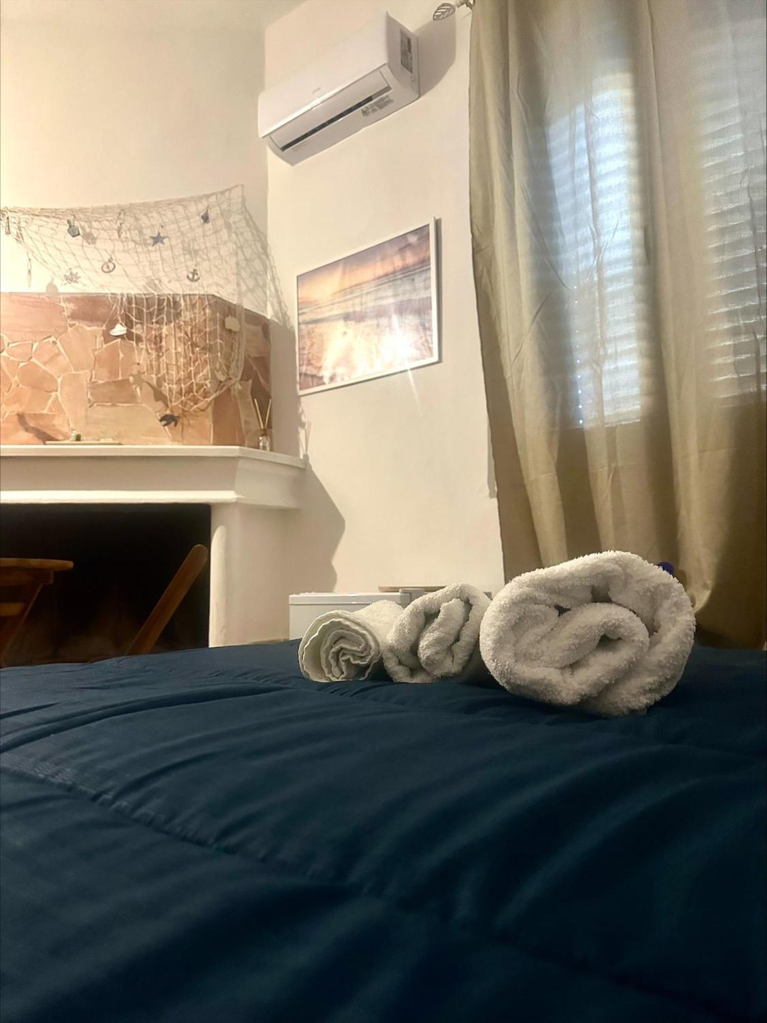 Moncici House Hotel Porto Torres Kültér fotó